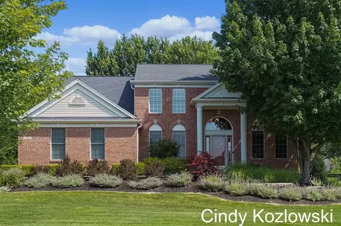 4423 Canterwood, Ada, MI 49301