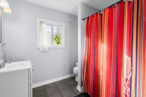 Bath - 404 E Main, Carson City, MI 48811 photo 1 of 5