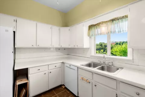 Kitchen - 404 E Main, Carson City, MI 48811 photo 4 of 4