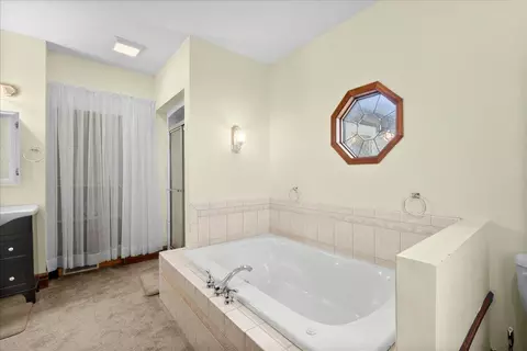 Bath - 404 E Main, Carson City, MI 48811 photo 4 of 5
