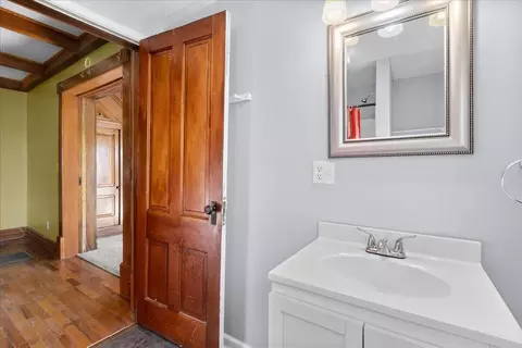 Bath - 404 E Main, Carson City, MI 48811 photo 2 of 5