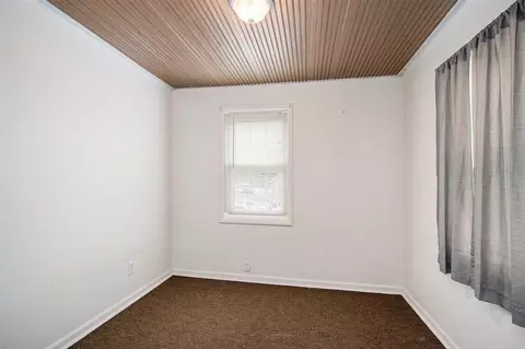 Bedroom - 118 N Main, Three Rivers, MI 49093 photo 5 of 7