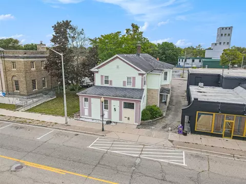118 N Main, Three Rivers, MI 49093