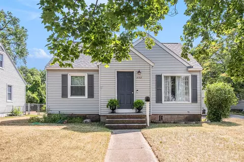 3132 Woodward, Wyoming, MI 49509