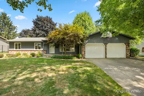 130 Centennial, Grand Rapids, MI 49504