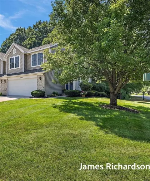 15322 Broadmoor, Grand Haven, MI 49417