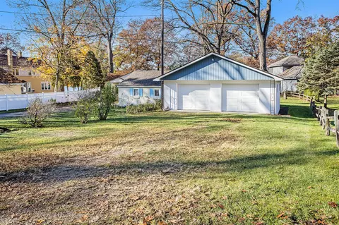 Exterior - 470 E Gull Lk, Augusta, MI 49012 photo 6 of 7