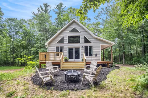 1018 N Quarterline, Scottville, MI 49454