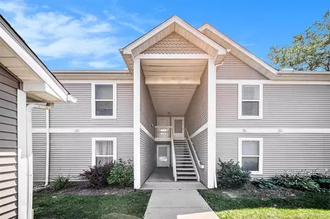 1417 Heatherwood, Ann Arbor, MI 48108