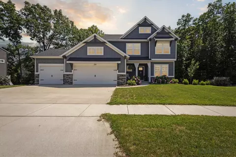 294 Glenbrook, Rockford, MI 49341
