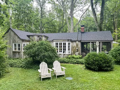 1633 Walker, Fennville, MI 49408