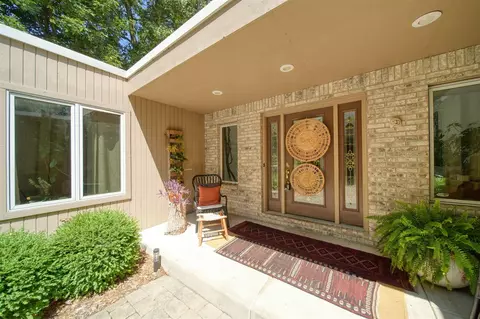 1360 W Kathmar, Jackson, MI 49203 photo 5