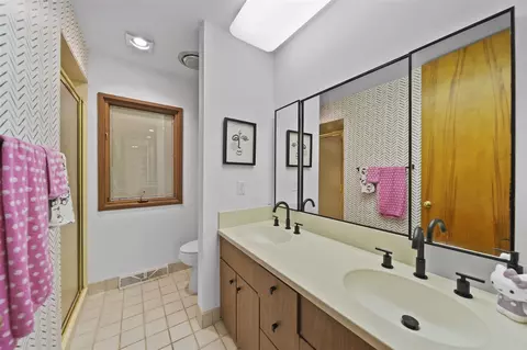 1360 W Kathmar, Jackson, MI 49203 photo 40