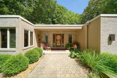 1360 W Kathmar, Jackson, MI 49203 photo 3