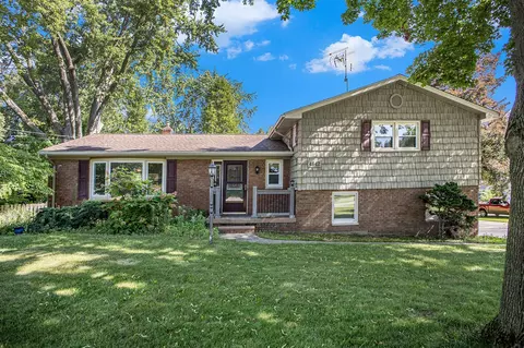 4842 Fleetwood, Jackson, MI 49201