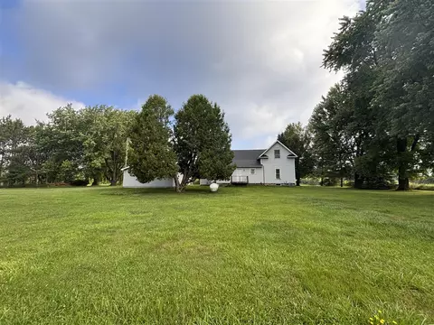 Exterior - 5607 W Stanton, Stanton, MI 48888 photo 7 of 9