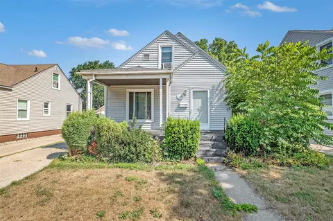 1121 California, Grand Rapids, MI 49504