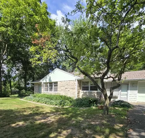 2670 Fairgrove, Kalamazoo, MI 49009