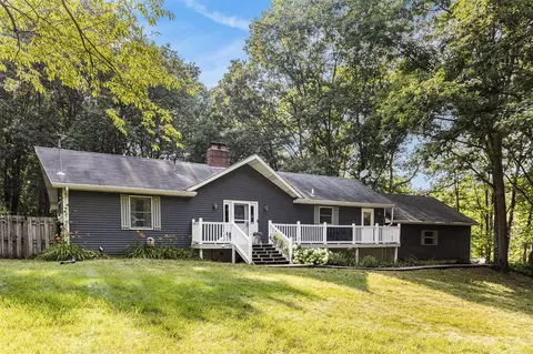 2525 Biggs, Lowell, MI 49331