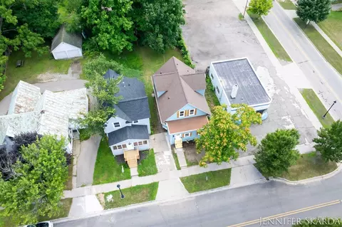 107 E Congress, Belding, MI 48809 photo 6