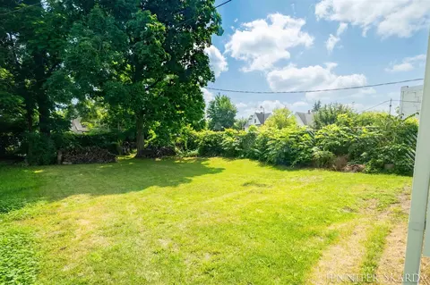 107 E Congress, Belding, MI 48809 photo 47