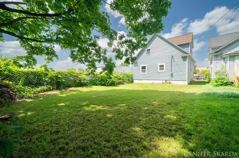 107 E Congress, Belding, MI 48809 photo 48