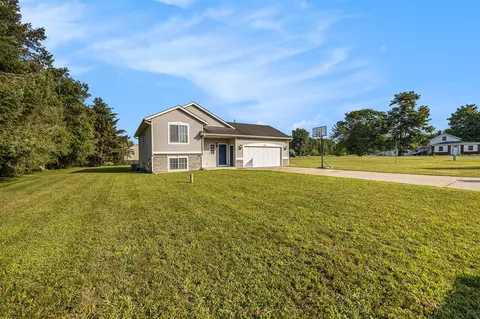 1796 River Bnd, Allegan, MI 49010