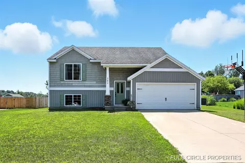 382 Green Rdg, Caledonia, MI 49316