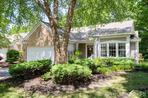 5948 E Lyn Hvn, Kentwood, MI 49512