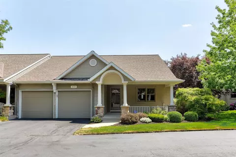 609 Melrose Dr, Holland, MI 49423