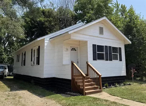 995 Mcalister, Benton Harbor, MI 49022