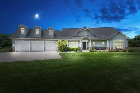 22150 Westfork, Edwardsburg, MI 49112