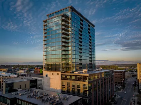 144 Oakes #1901, Grand Rapids, MI 49503