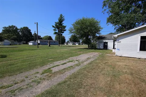 Exterior - 643 S Grant, Three Rivers, MI 49093 photo 4 of 10