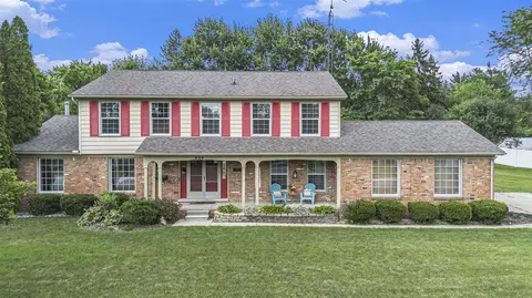486 Charing Cross, Grand Blanc, MI 48439