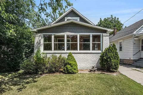 237 Elmwood, Grand Rapids, MI 49505