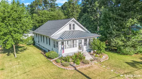 49 N Sixth, Fruitport, MI 49415