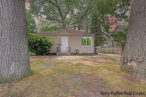 2165 Letart, Muskegon, MI 49441
