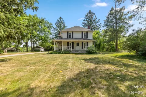 1170 Indian Lks, Sparta, MI 49345