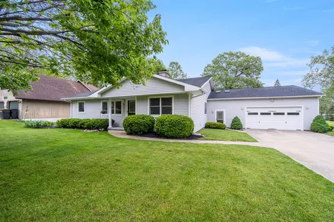 121 Bennington, Brooklyn, MI 49230