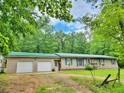 1109 S Buddies, White Cloud, MI 49349