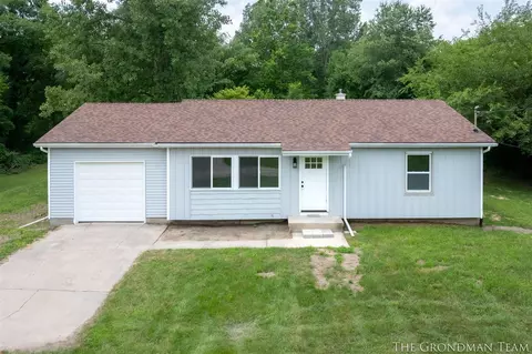 6355 Whitneyville, Middleville, MI 49333