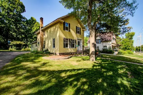 512 W Washington, Greenville, MI 48838