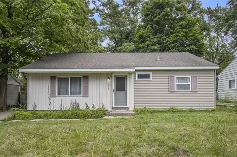 1014 Charlotte, Kalamazoo, MI 49048