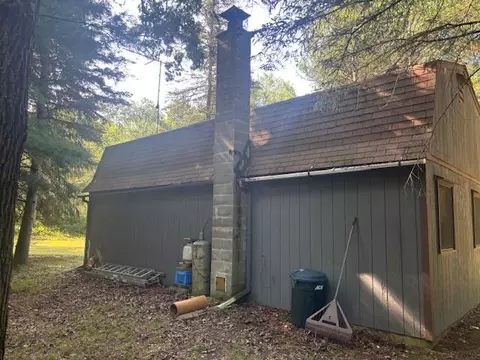 Exterior - 4222 N Spruce Ave, White Cloud, MI 49349 photo 3 of 9