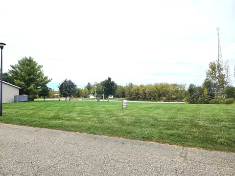 11615 E Bear #37, Alto, MI 49302