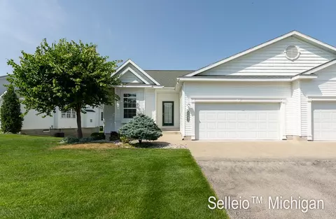 2482 E Turning Leaf #191, Fruitport, MI 49415