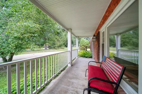 Exterior - 1337 Badgley, Jackson, MI 49203 photo 8 of 19
