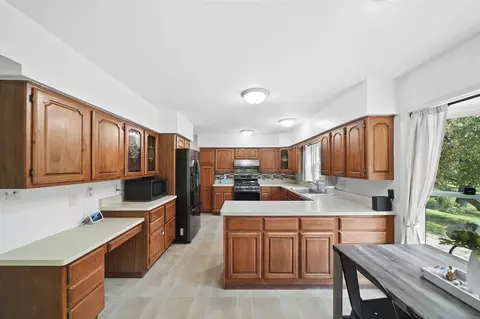 Kitchen - 1337 Badgley, Jackson, MI 49203 photo 1 of 6