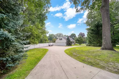 Exterior - 1337 Badgley, Jackson, MI 49203 photo 10 of 19